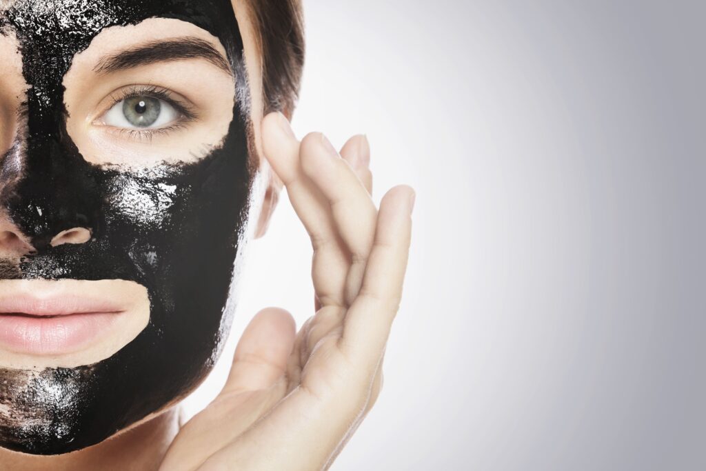 Adamo Detoxifying Charcoal Mask